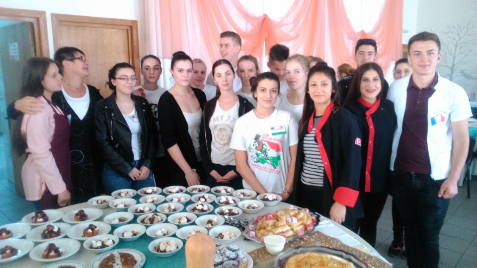 Romániában mutatták be tudásukat a Keri tanulói