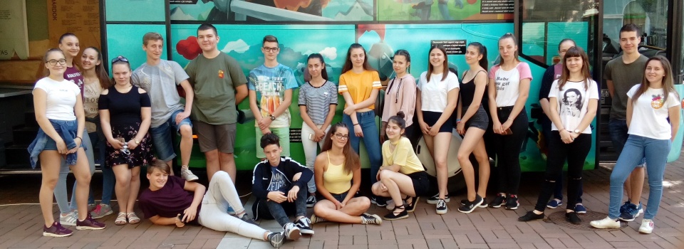 Széchenyis diákok az „Arany 200 buszon”